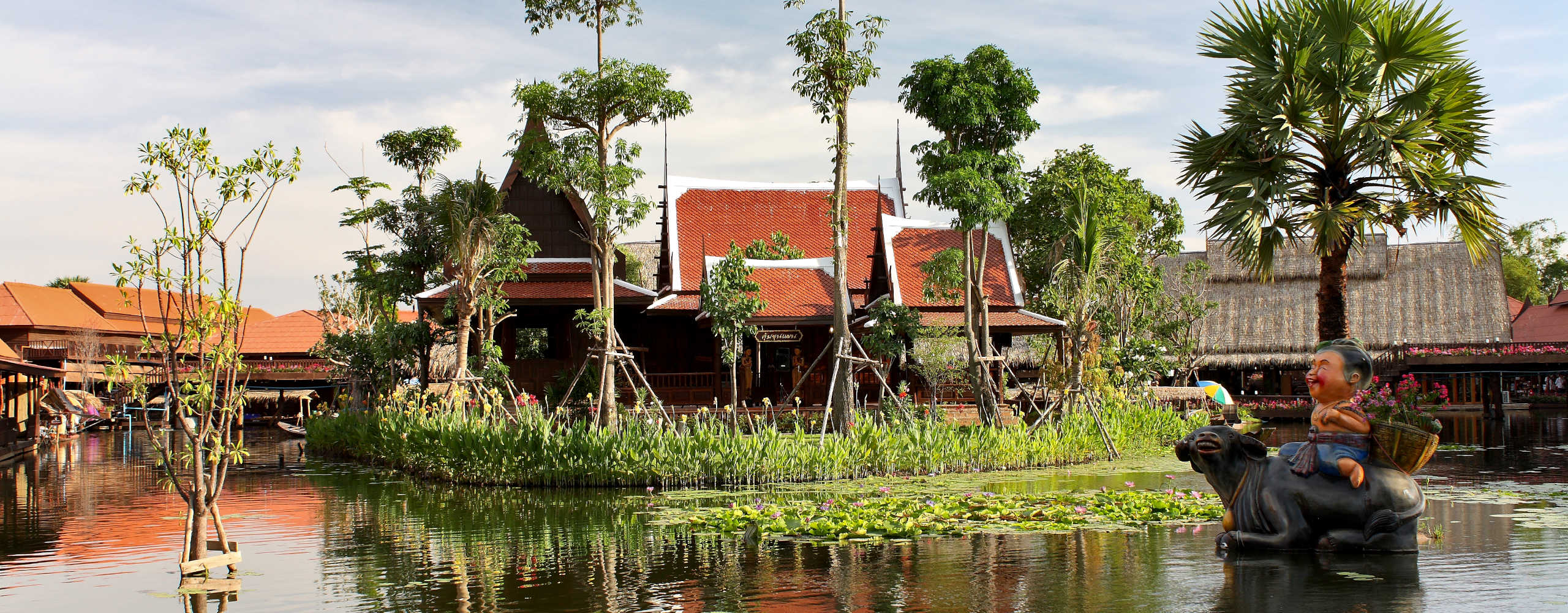 Ayutthaya Floating Market