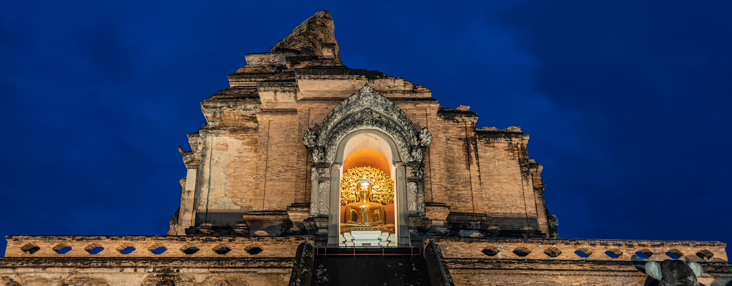 Wat Chedi Luang Varaviharn