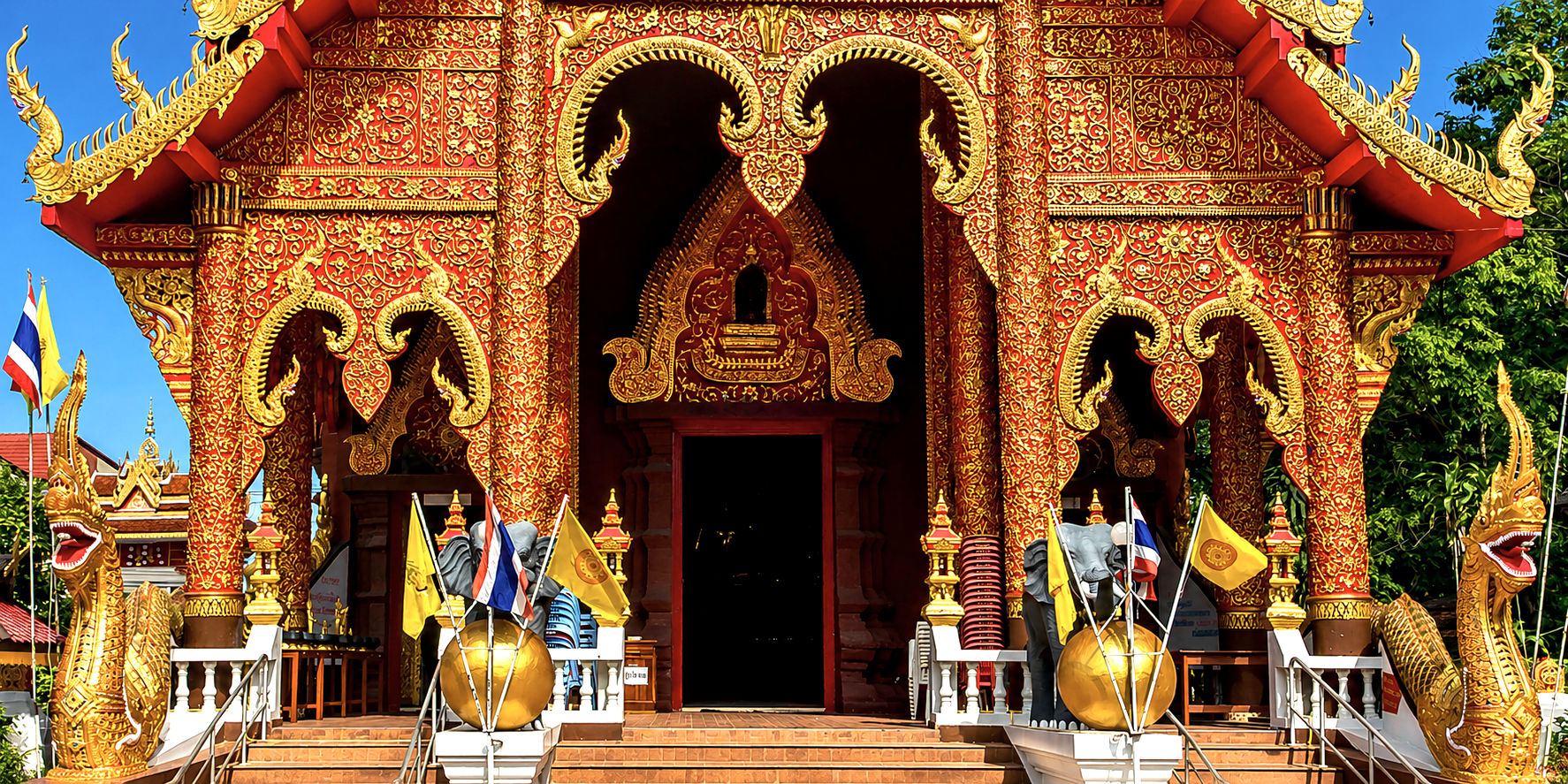 Wat Chiang Yuen Red Temple