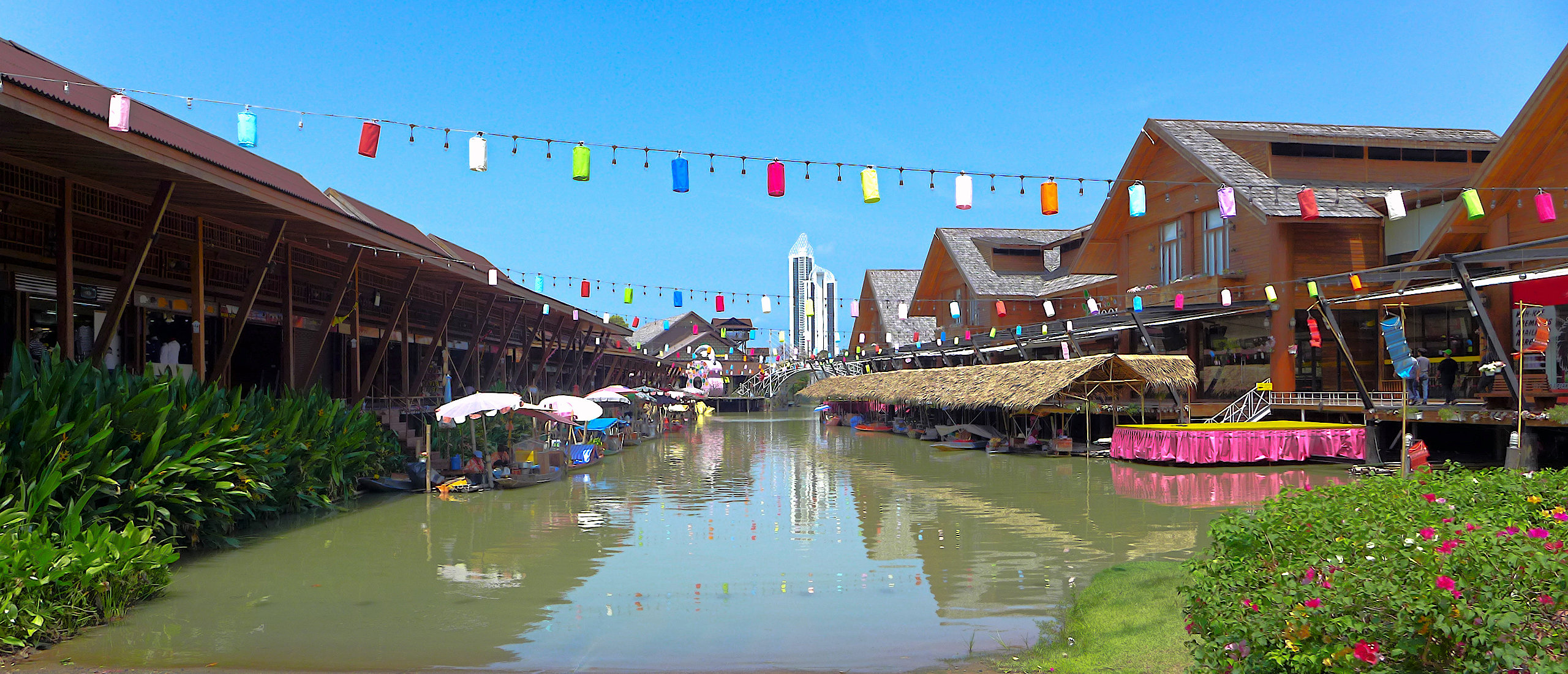 Pattaya Floating Market